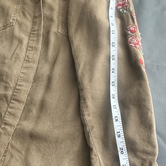 Blue Rain Olive Green Embroidered Button-Down Shi - Picture 9 of 12